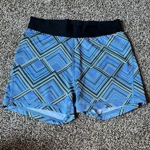 Victoria’s Secret Sport Geometric Pattern Spandex Shorts